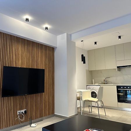 Royal Sunset Studios & Apartments Limassol Exterior foto