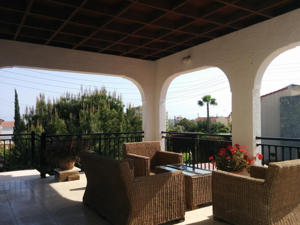 Royal Sunset Studios & Apartments Limassol Exterior foto